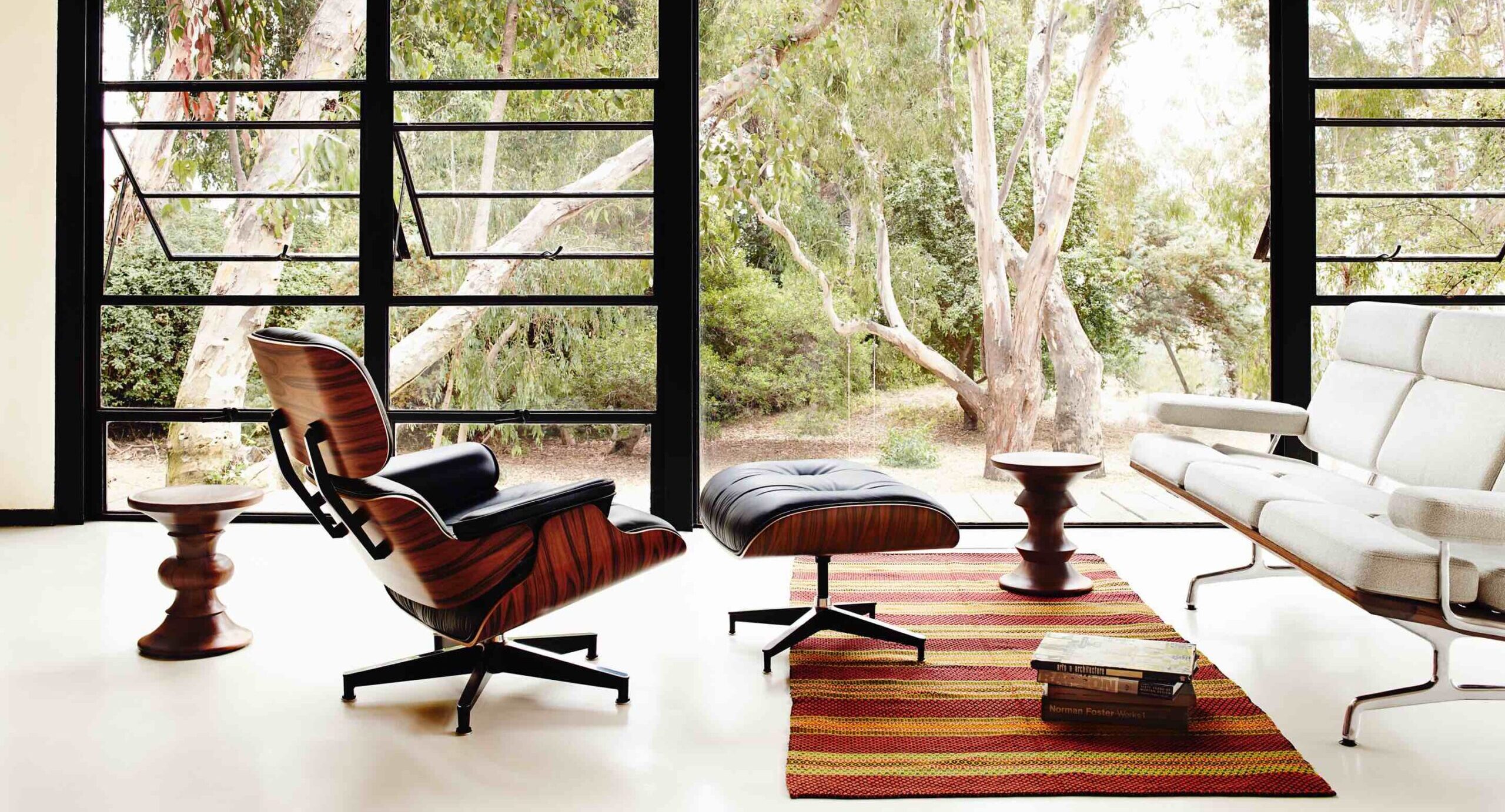 eames_lounge_chair_and_ottoman
